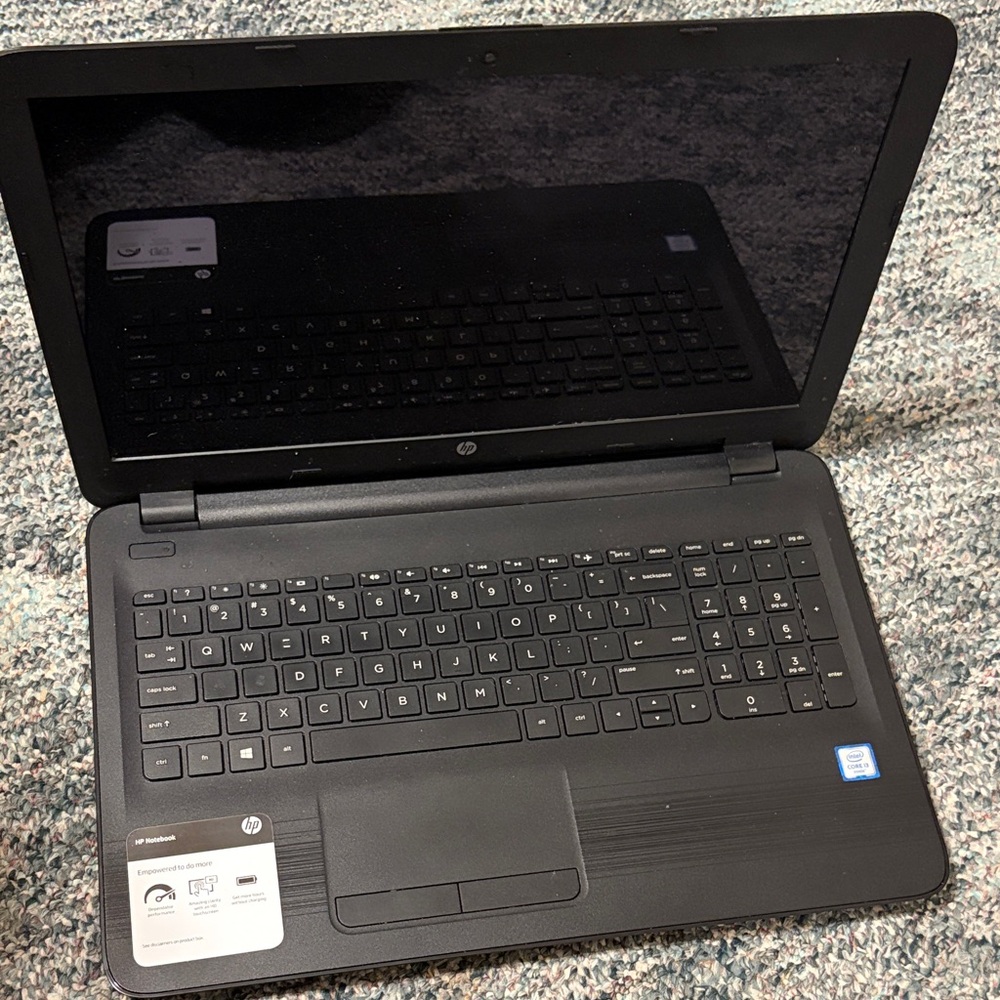 HP Sleek Black Laptop - Picture 2 of 6